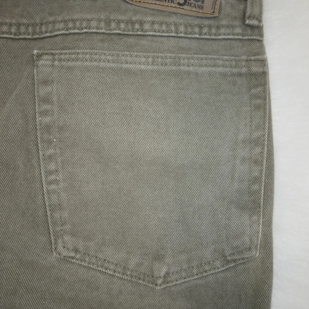 JEANS Wrangler Made in USA 7 belt carrier jeans, size 36 x 34